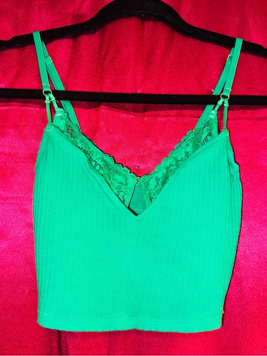 aerie Tops - 👑 like new aerie Green Ribbed Lace Trim Camisole size small
